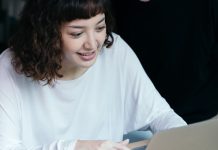 MBA Operations vs Project Management – Which one is a better Career Path? mba project management online